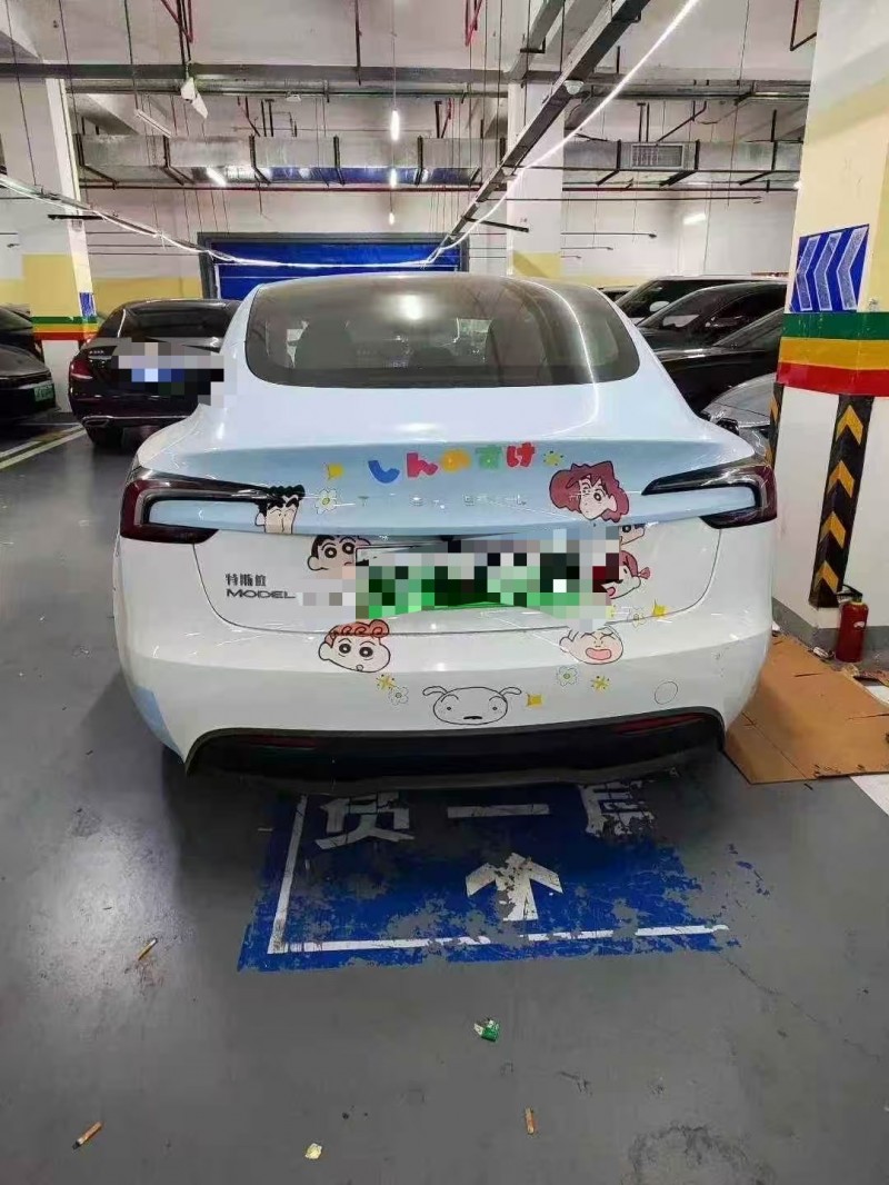 济宁24年特斯拉MODEL 39