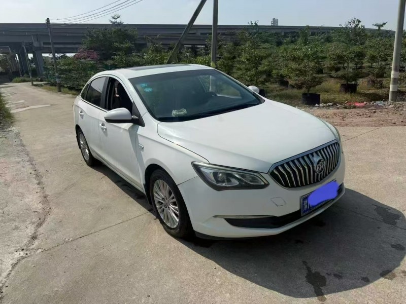 珠海17年别克英朗2