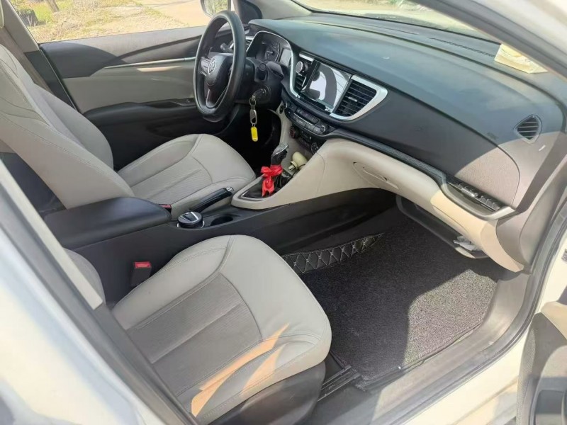 珠海17年别克英朗6