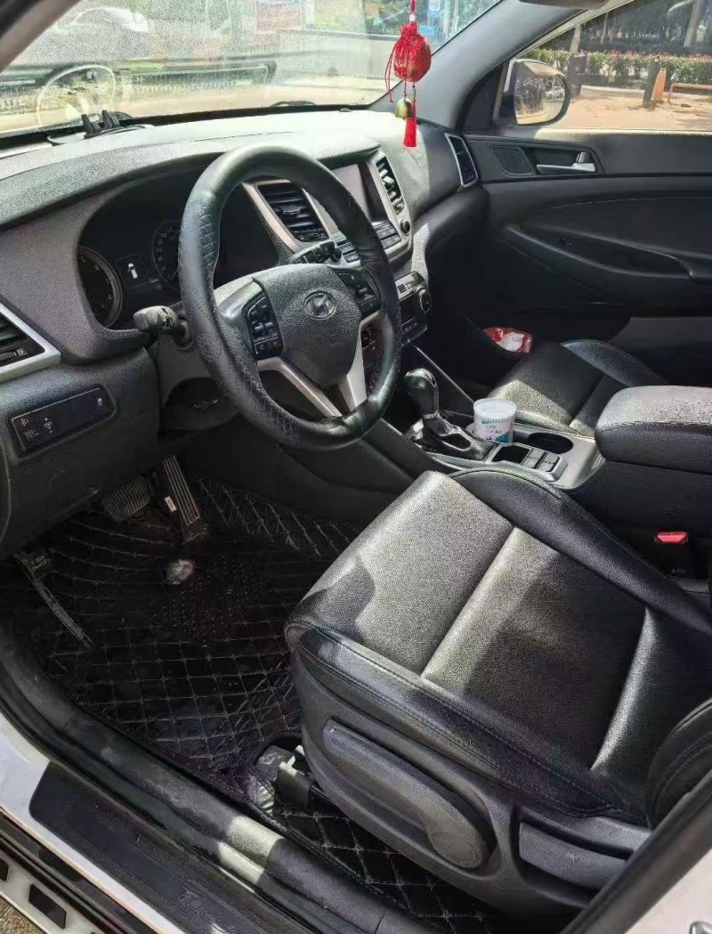 合肥17年现代途胜6