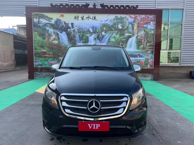 临沂17年奔驰威霆1