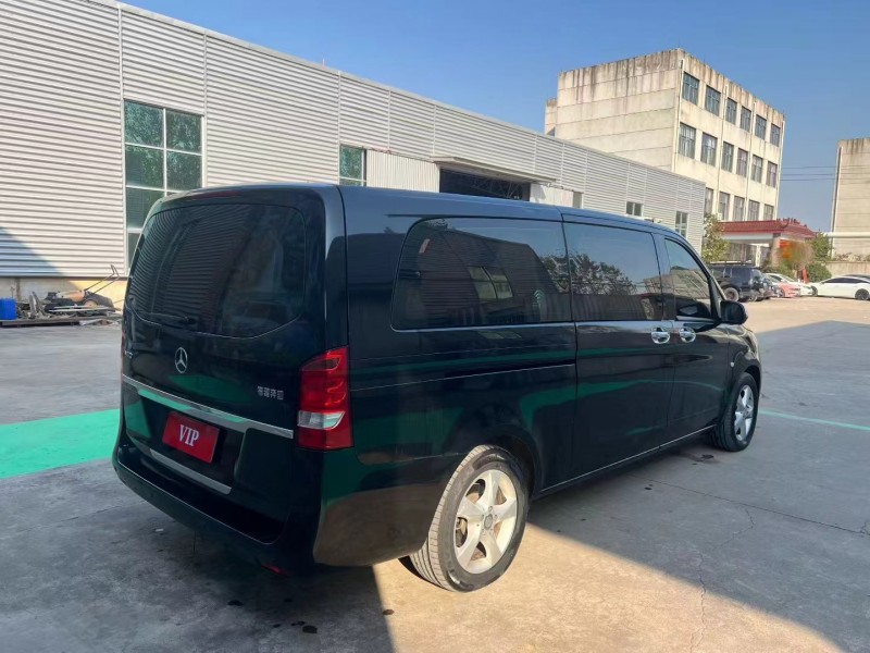 临沂17年奔驰威霆7