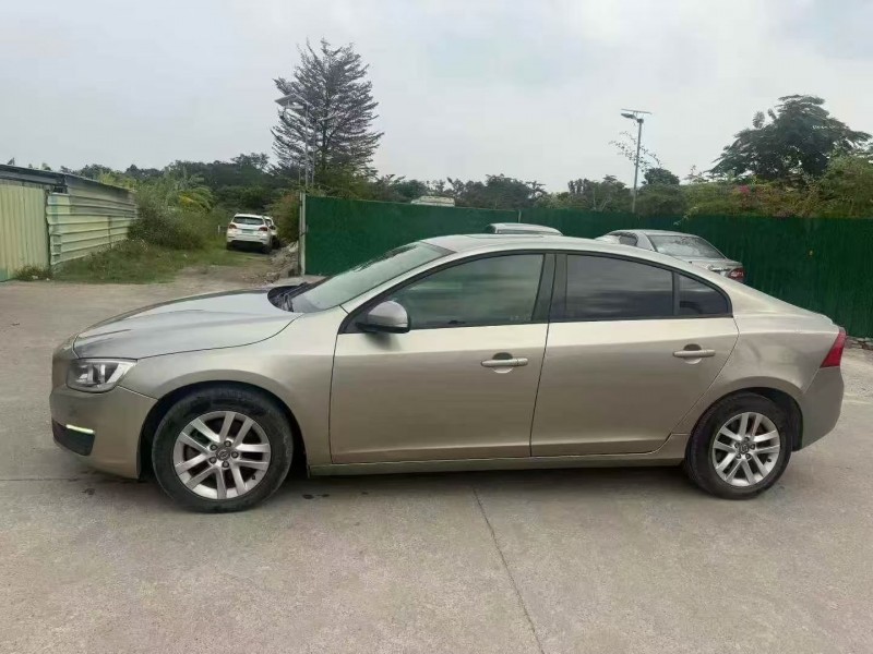 深圳14年沃尔沃S60L8