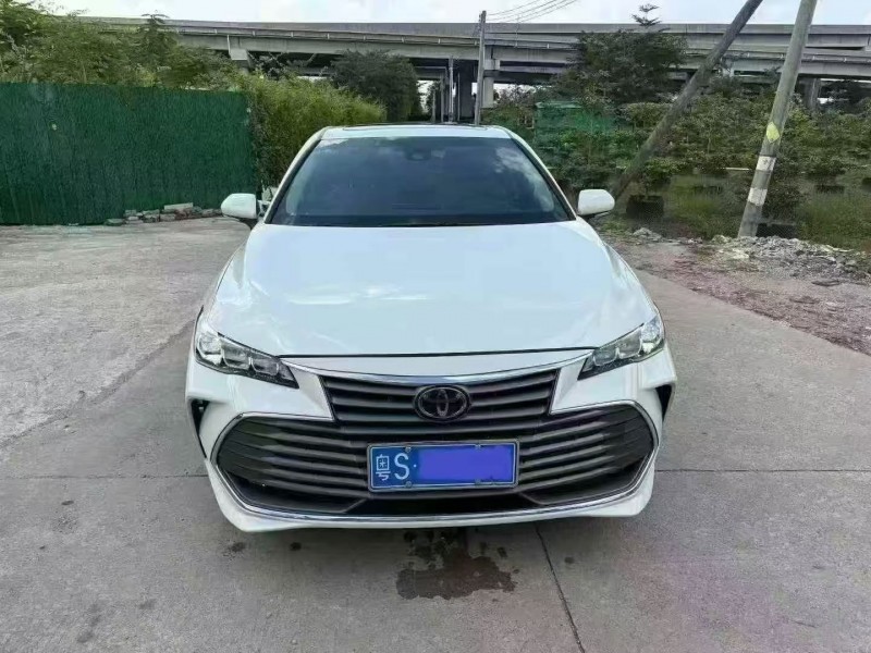 佛山20年丰田亚洲龙1