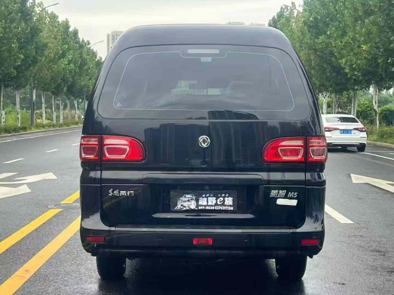 郑州21年东风菱智9