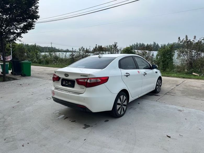 徐州13年起亚K24