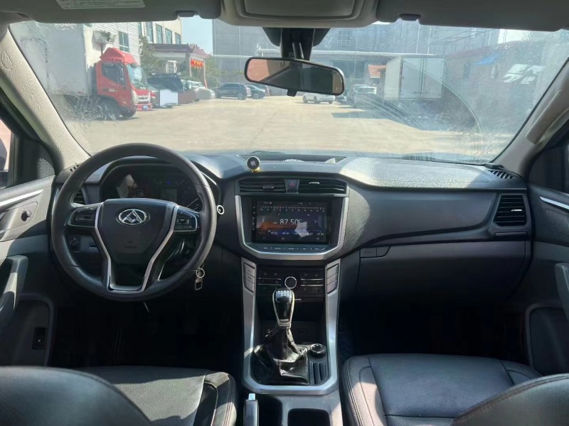 临沂18年大通T604