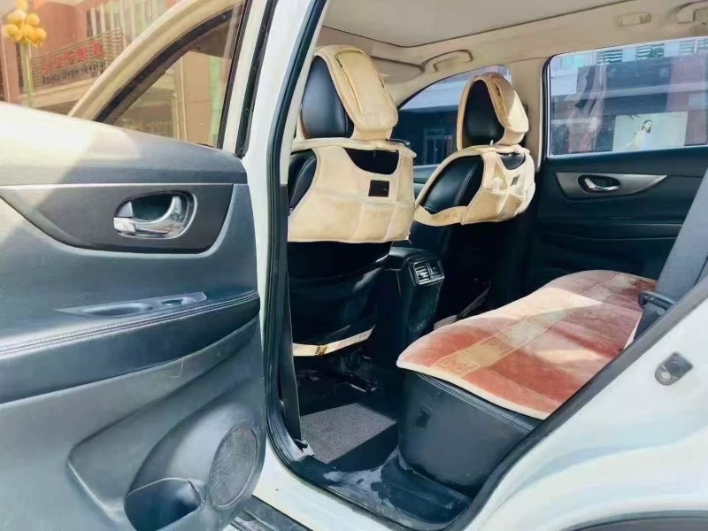 济南15年日产奇骏9