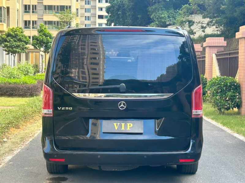 东莞19年奔驰V9