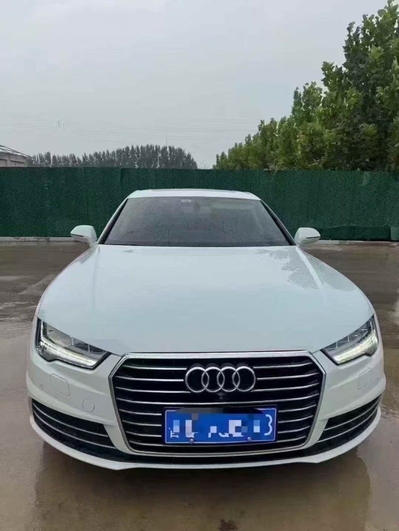 日照17年奥迪A7L1