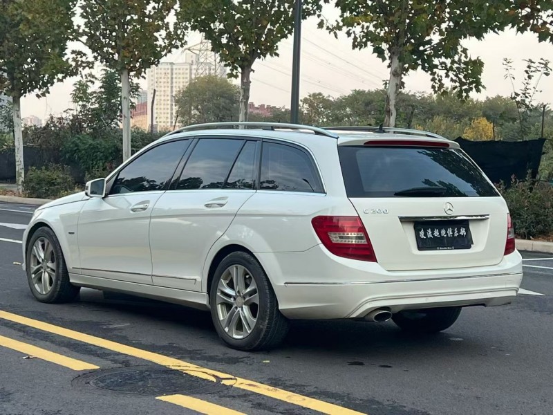 郑州13年奔驰C9