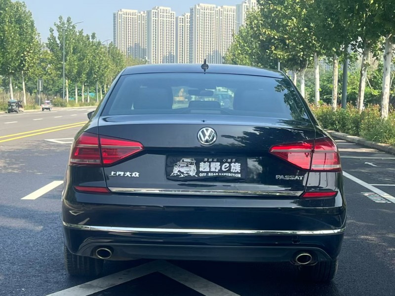 郑州18年大众帕萨特8