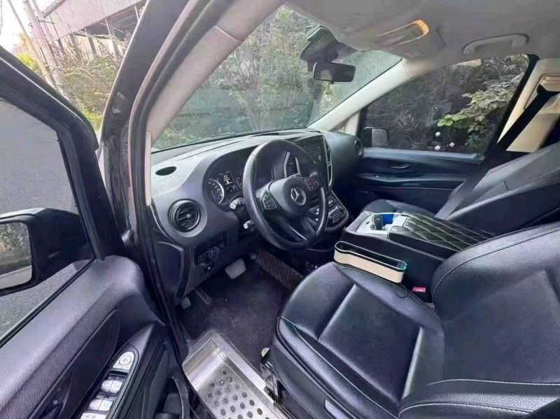 淄博20年奔驰威霆7