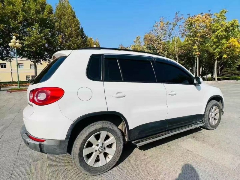 济南12年大众途观7