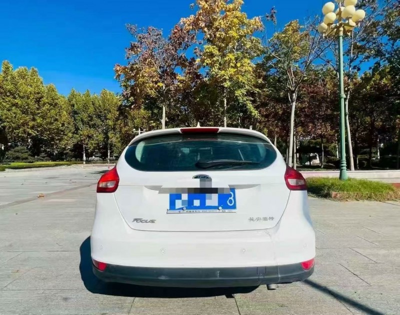 枣庄16年福特福克斯9
