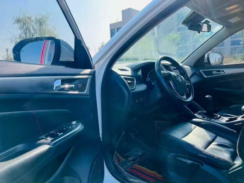 青岛17年长安汽车CS753