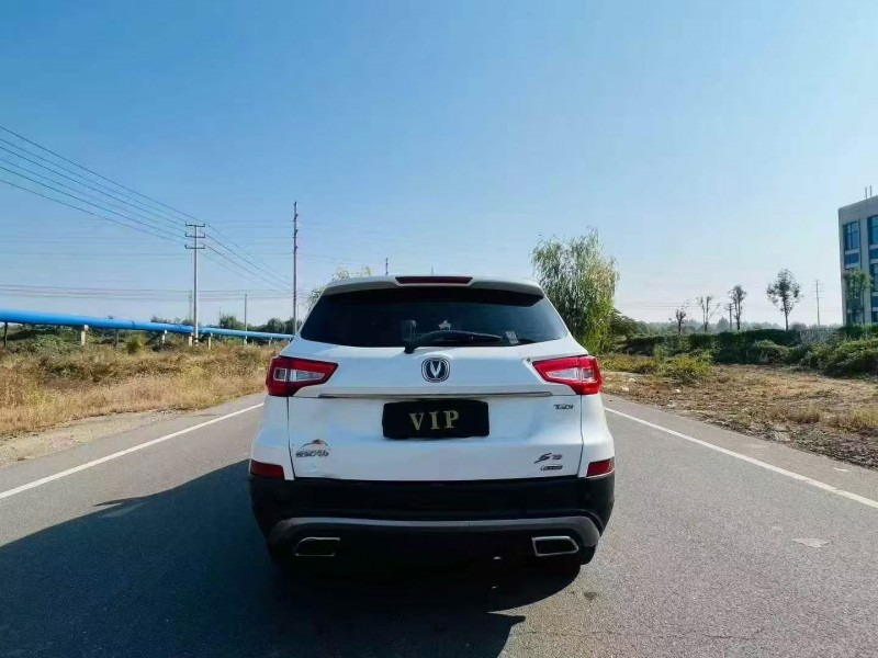 青岛17年长安汽车CS756