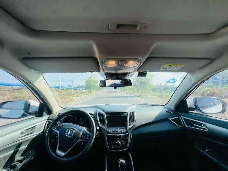 青岛17年长安汽车CS757