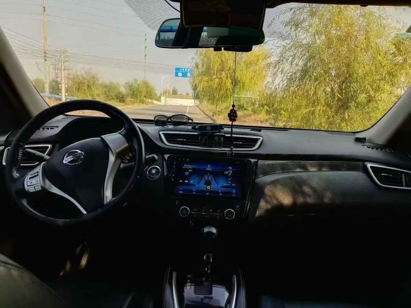 威海15年日产奇骏6