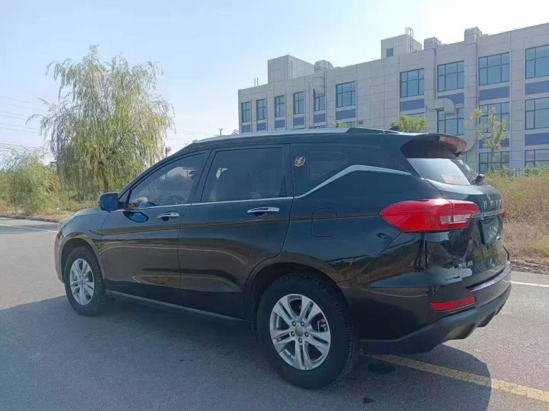 淄博18年哈弗M68