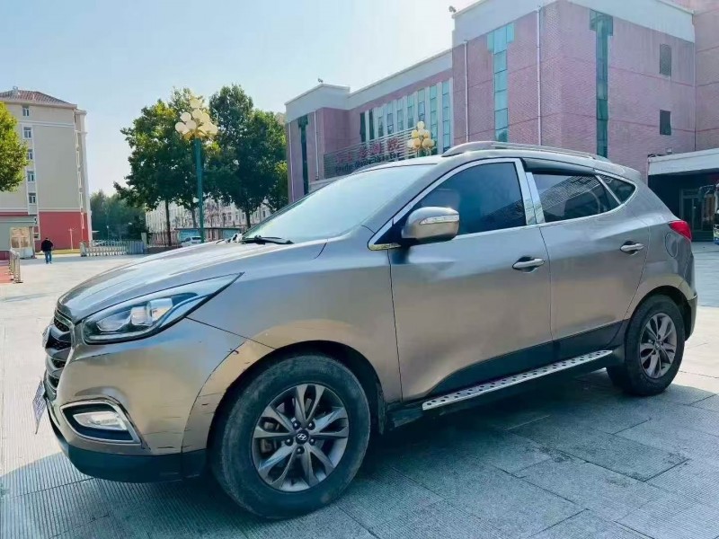 日照17年现代ix352