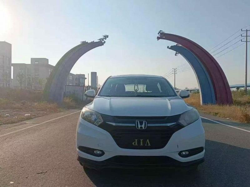 威海16年本田缤智1