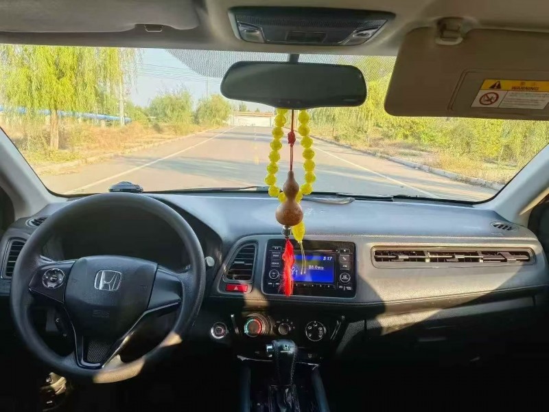 威海16年本田缤智6