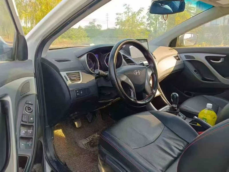 威海16年现代朗动6