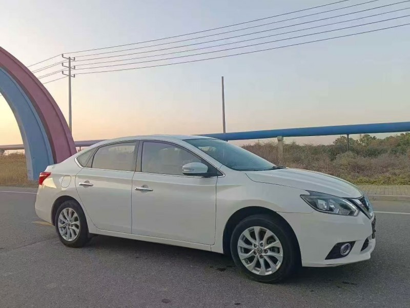 威海18年日产轩逸5