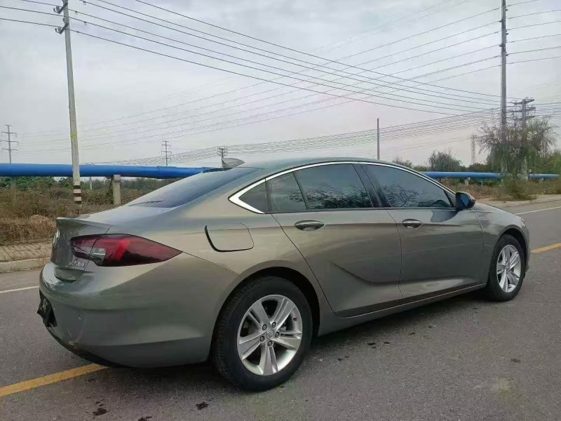 威海18年别克君威7