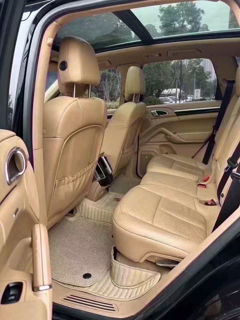 青岛13年保时捷卡宴5