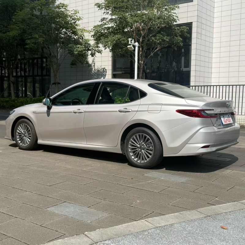 佛山25年丰田凯美瑞8