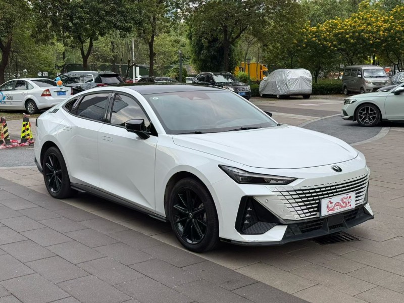 佛山25年长安汽车UNI3