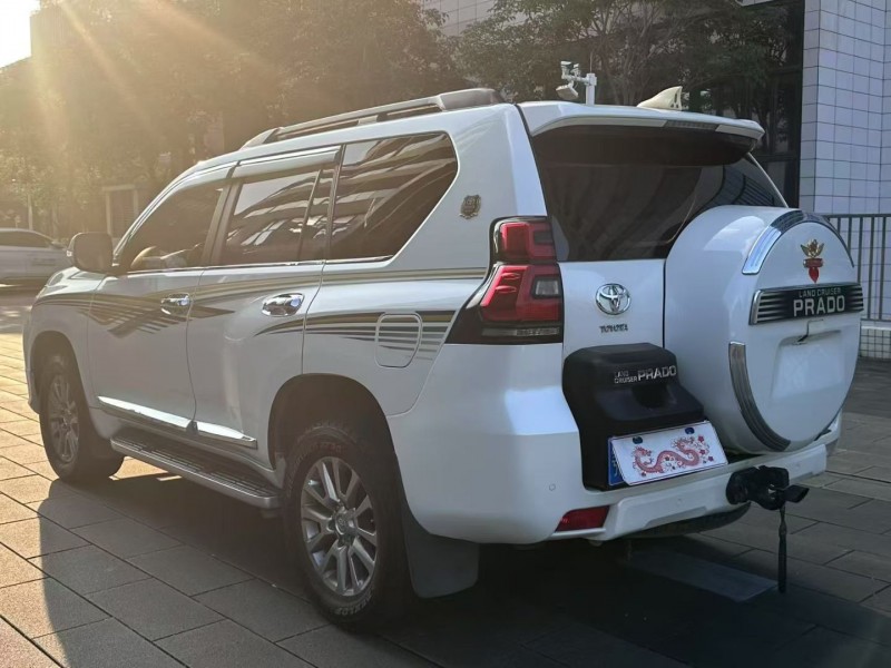 佛山19年丰田普拉多8