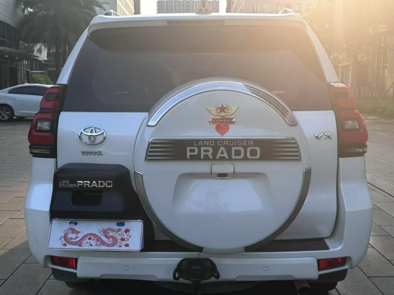 佛山19年丰田普拉多9