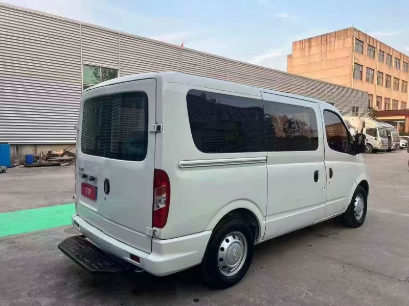 枣庄21年大通V807