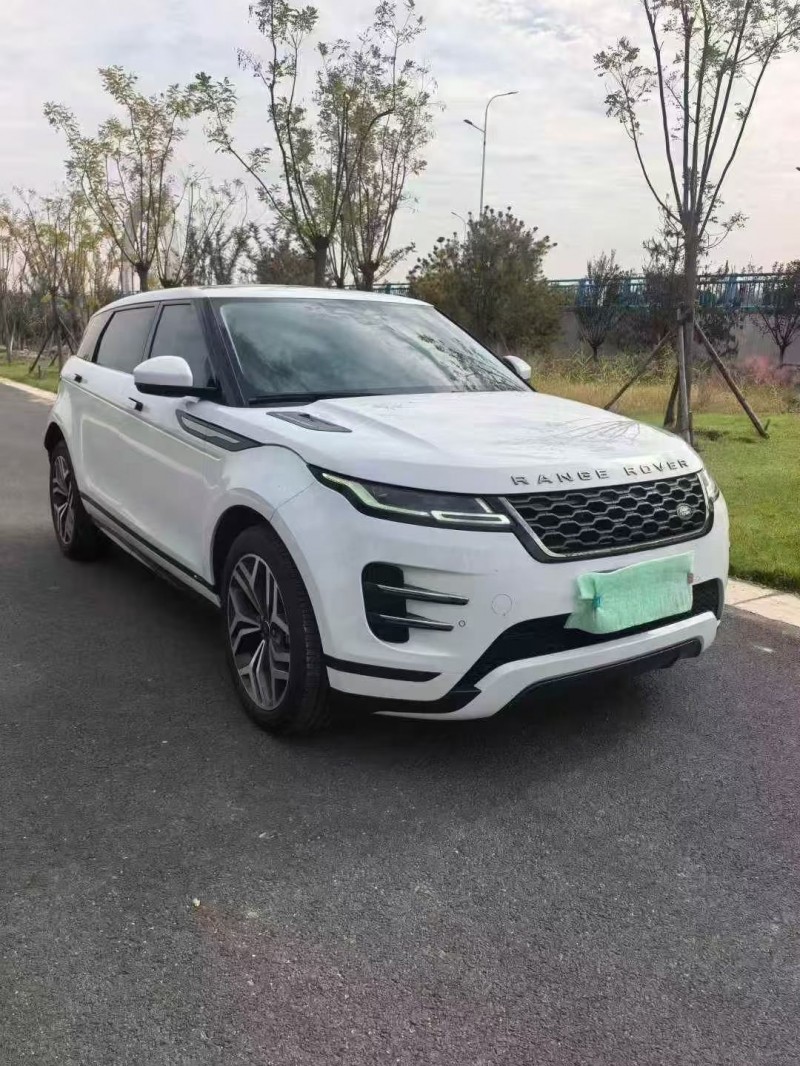 枣庄22年路虎极光3