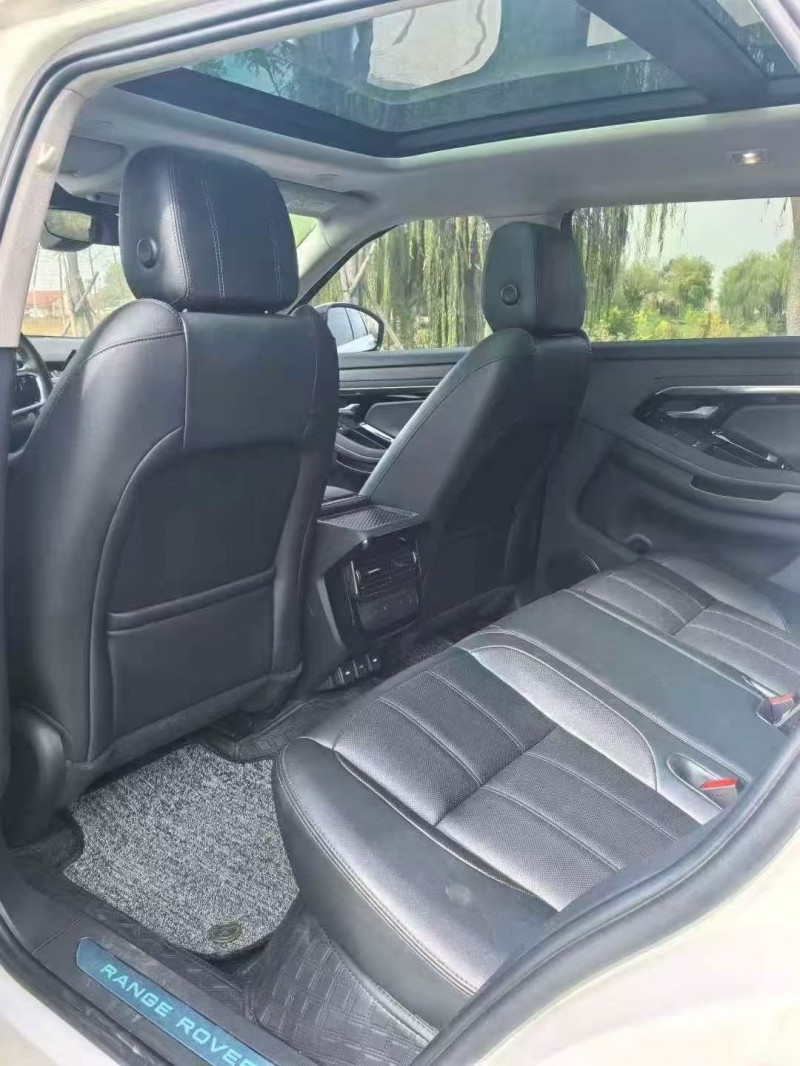 枣庄22年路虎极光6