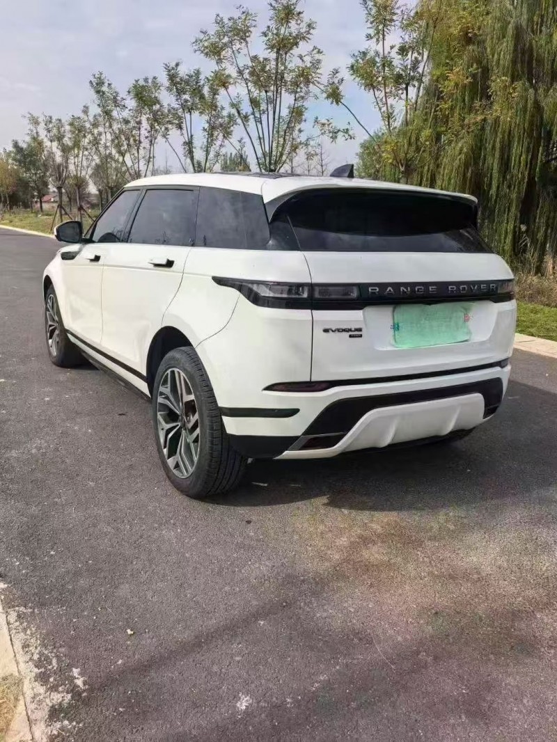 枣庄22年路虎极光7