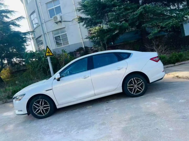 潍坊19年比亚迪秦3