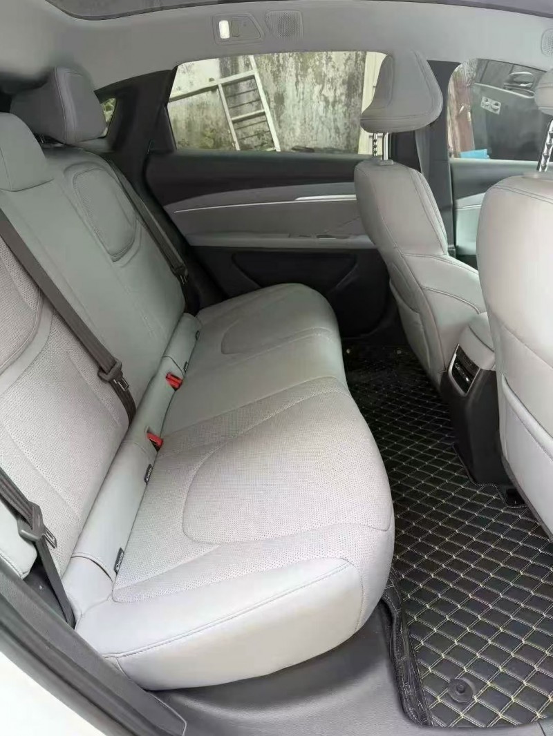 苏州25年小鹏汽车m034