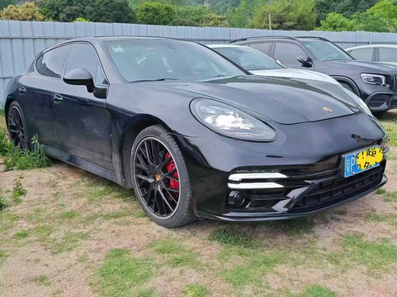 韶关12年保时捷帕拉梅拉3