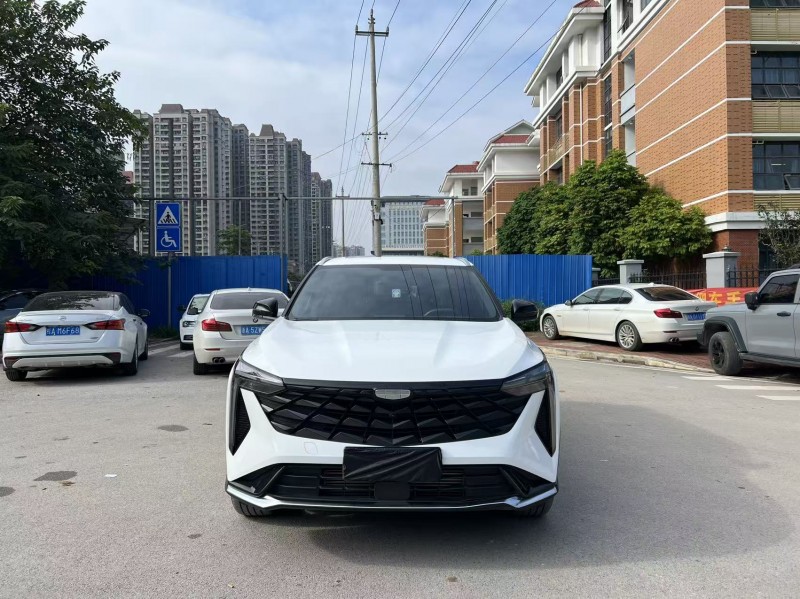 南宁25年吉利博越1