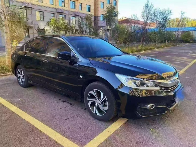 济南16年本田雅阁2