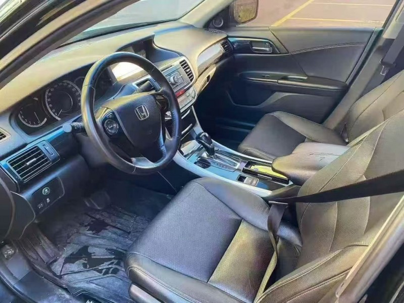 济南16年本田雅阁4