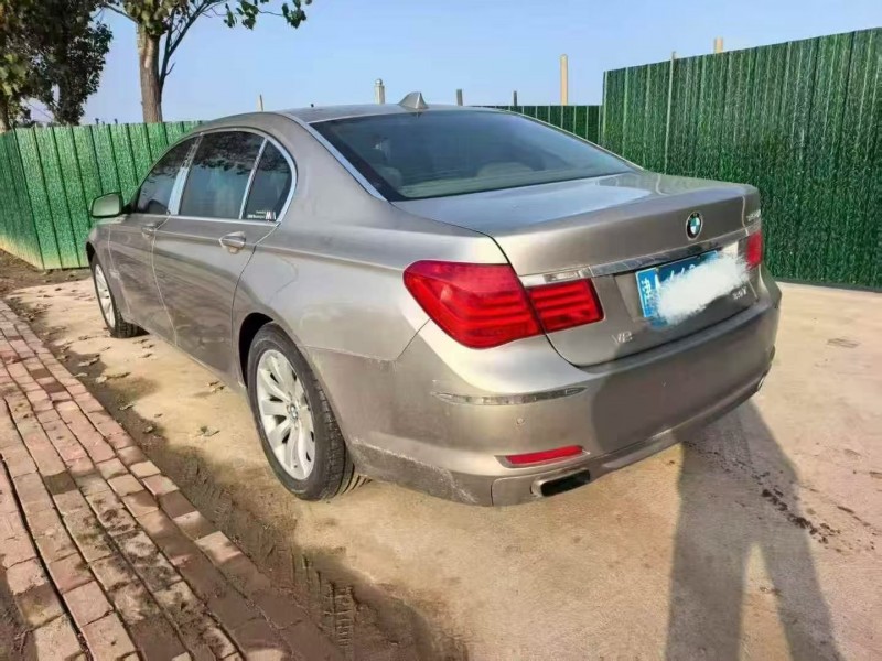 天津11年宝马7系7