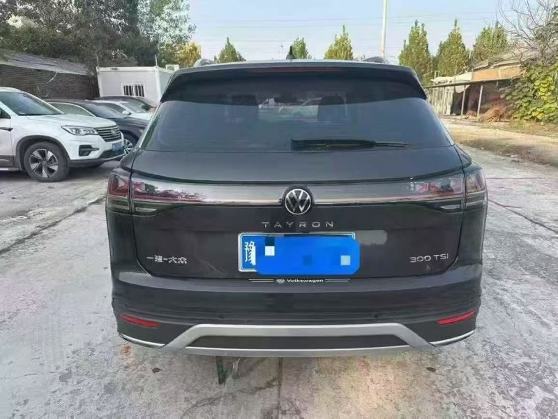 平顶山25年大众探岳9