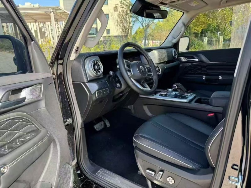 镇江23年长城汽车坦克4