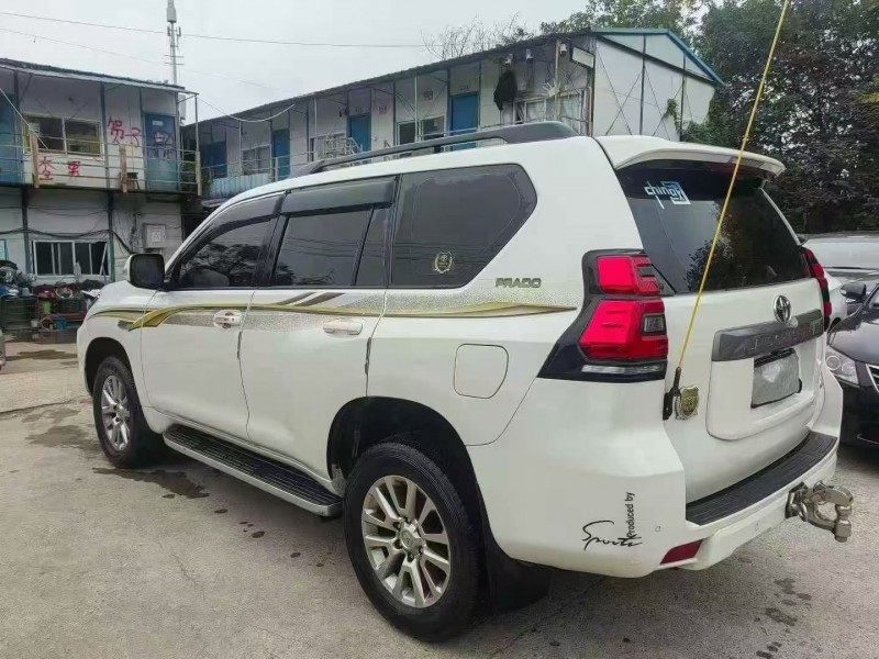 邵阳17年丰田普拉多7