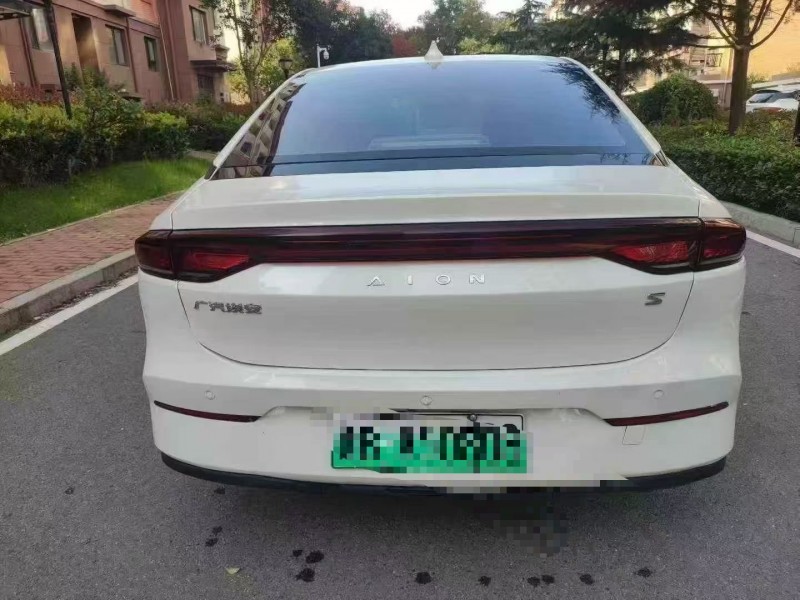 枣庄23年传祺埃安S4